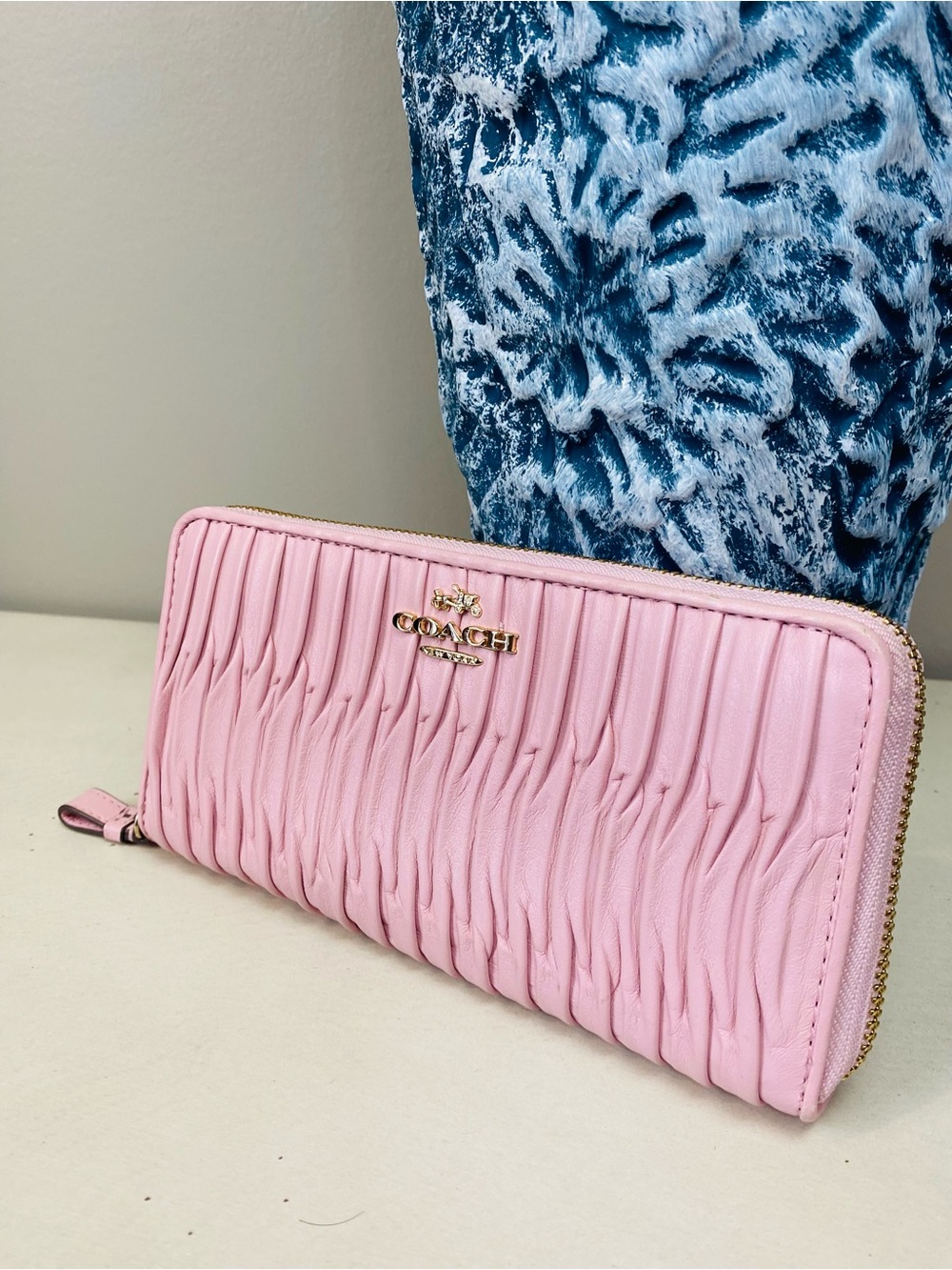 Coach Madison Pink Gathered All Leather Wallet - Picture 8 of 10